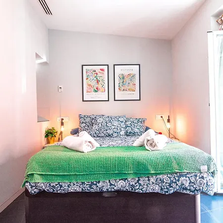 Apartment Duplex La Maestranza Boutique